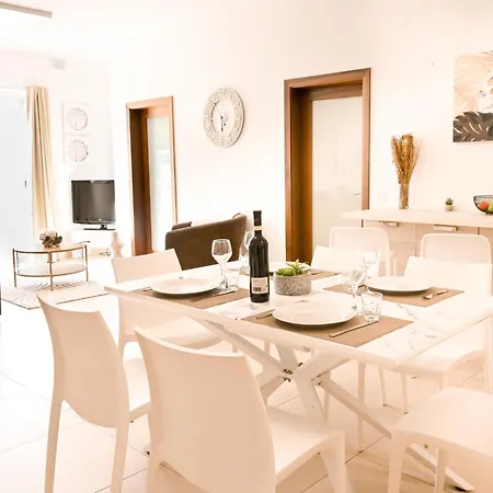 Balluta Bay Escape - St Julian's -