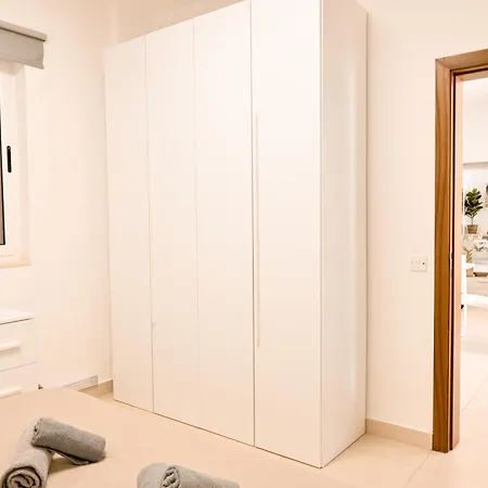 Apartment Balluta Bay Escape - St Julian's - *